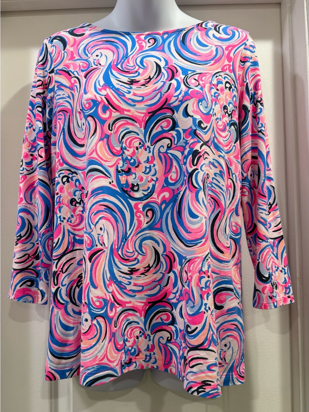 Lilly Pulitzer OPHELIA TOP Raz Berry
Flamingoals  3/4 Sleeves Size Medium